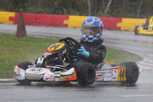 Dimanche, pluie  CIKGM pour la pr-fina